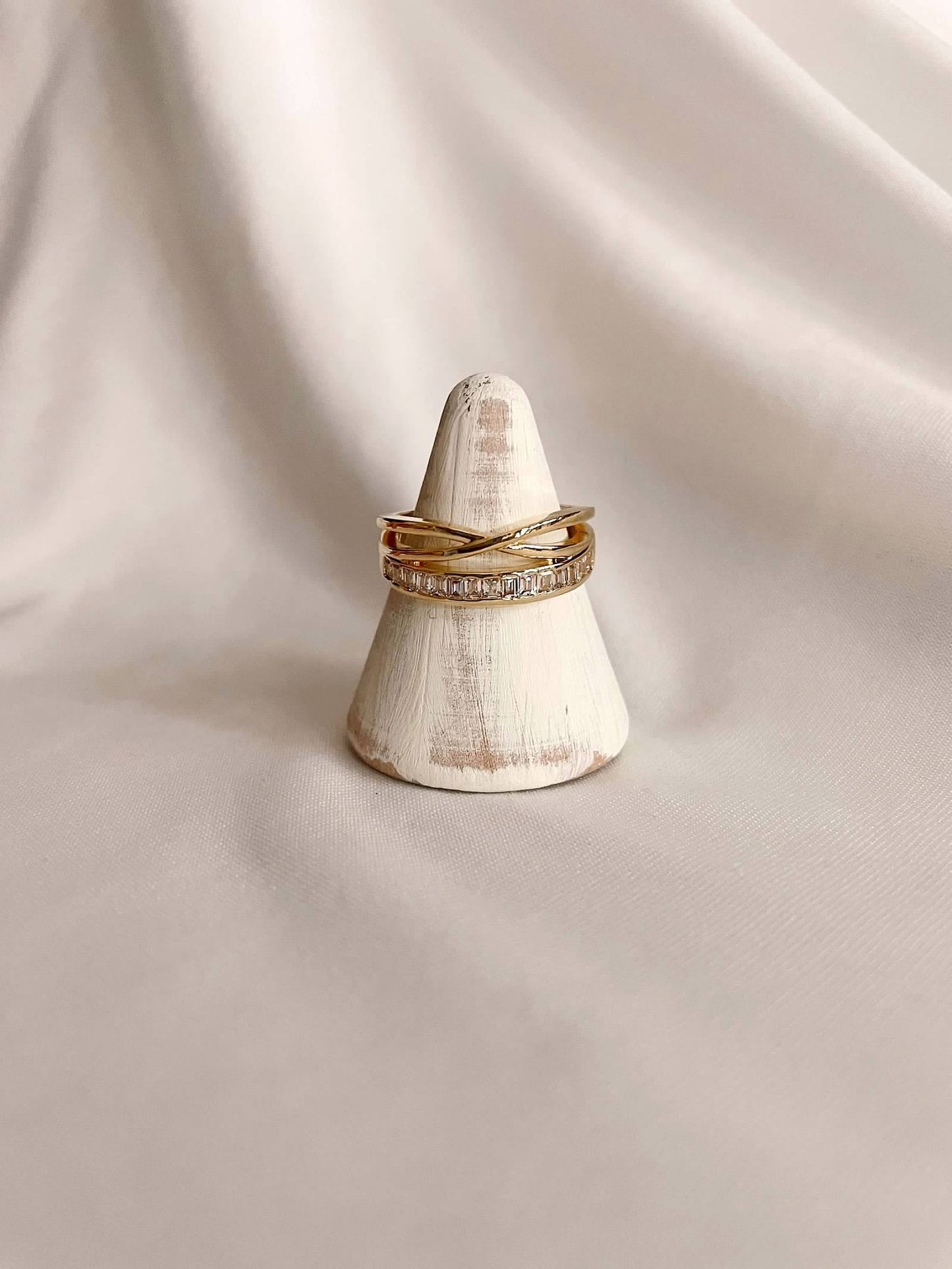 Eva Ring