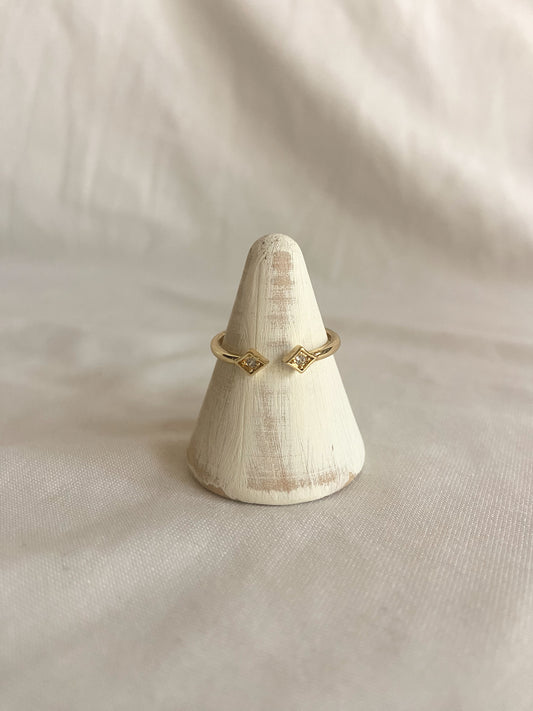 Veloura Ring